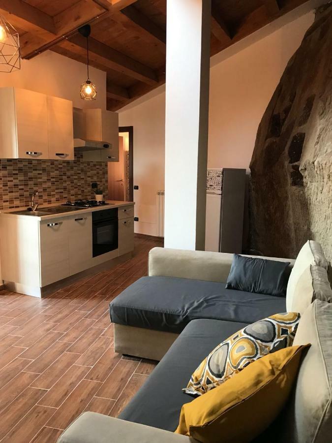 La Pietra Gialla ピエトラペルトーザ エクステリア 写真